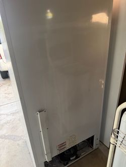 Upright freezer