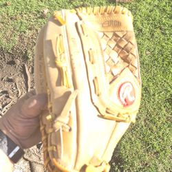 RAWLINGS "LEFTHANDED,," THROWER BASEBALL GLOVE. "FIRM PRICE" LOCATED IN GLENDORA