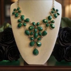 Statement Bib Collar Necklace 