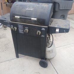 Grill With Gas Tank
