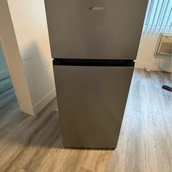 Half / Mini Fridge