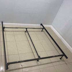 Metal Bed Frame Adjustable To Queen/King/Cal King Size Holds Up To 2000 lb. Distributed Weight 70” L. Delivery Available
