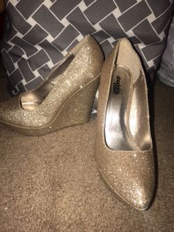 Gold Wedges