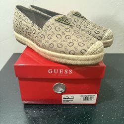 Guess Flats NEW