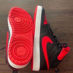 New kids shoes Nike, size 6