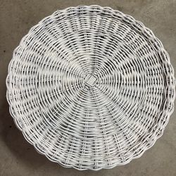 Large White Wicker Cake Stand / Pedestal – 19”