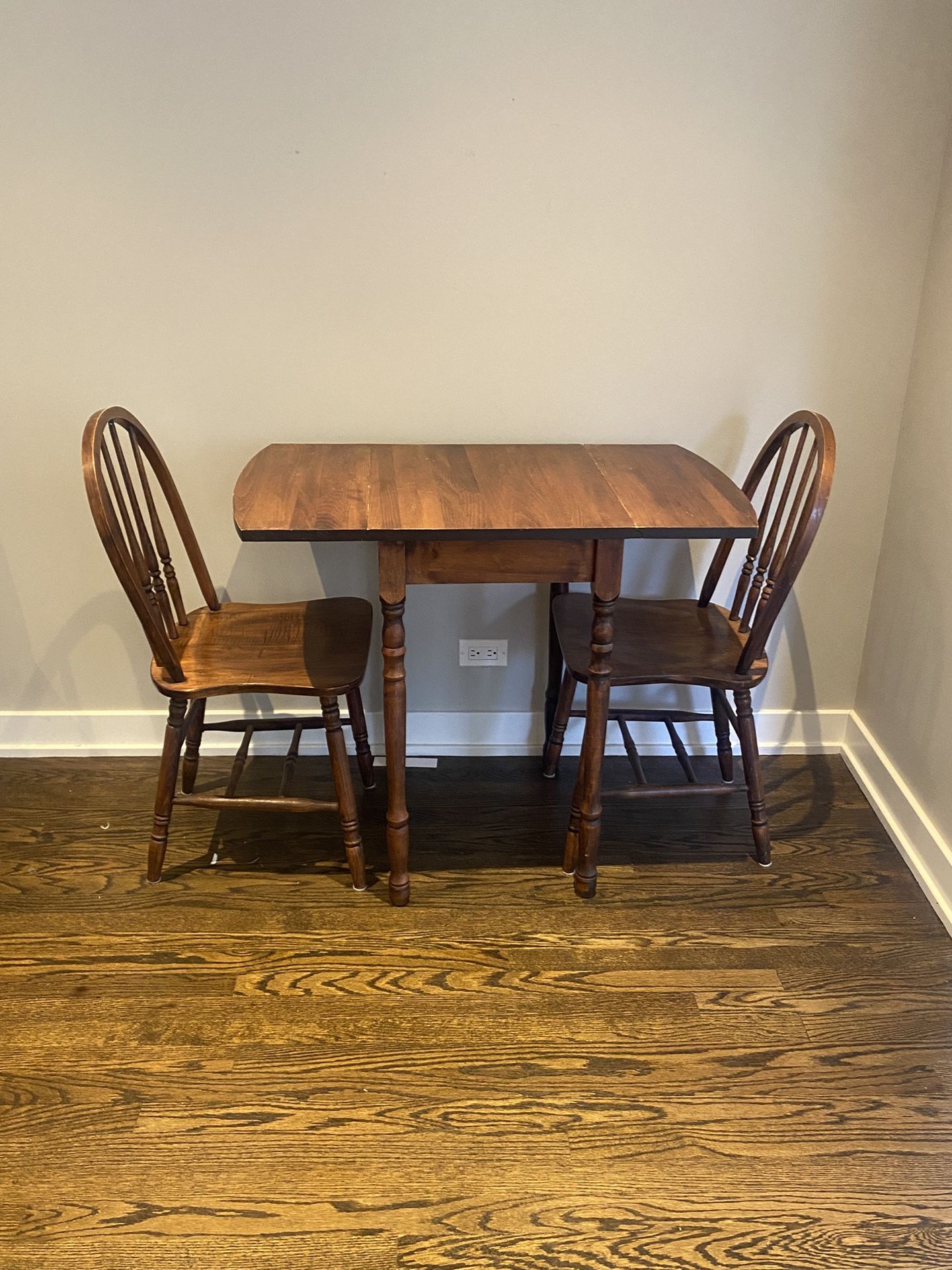 Small Table And 2 Chairs