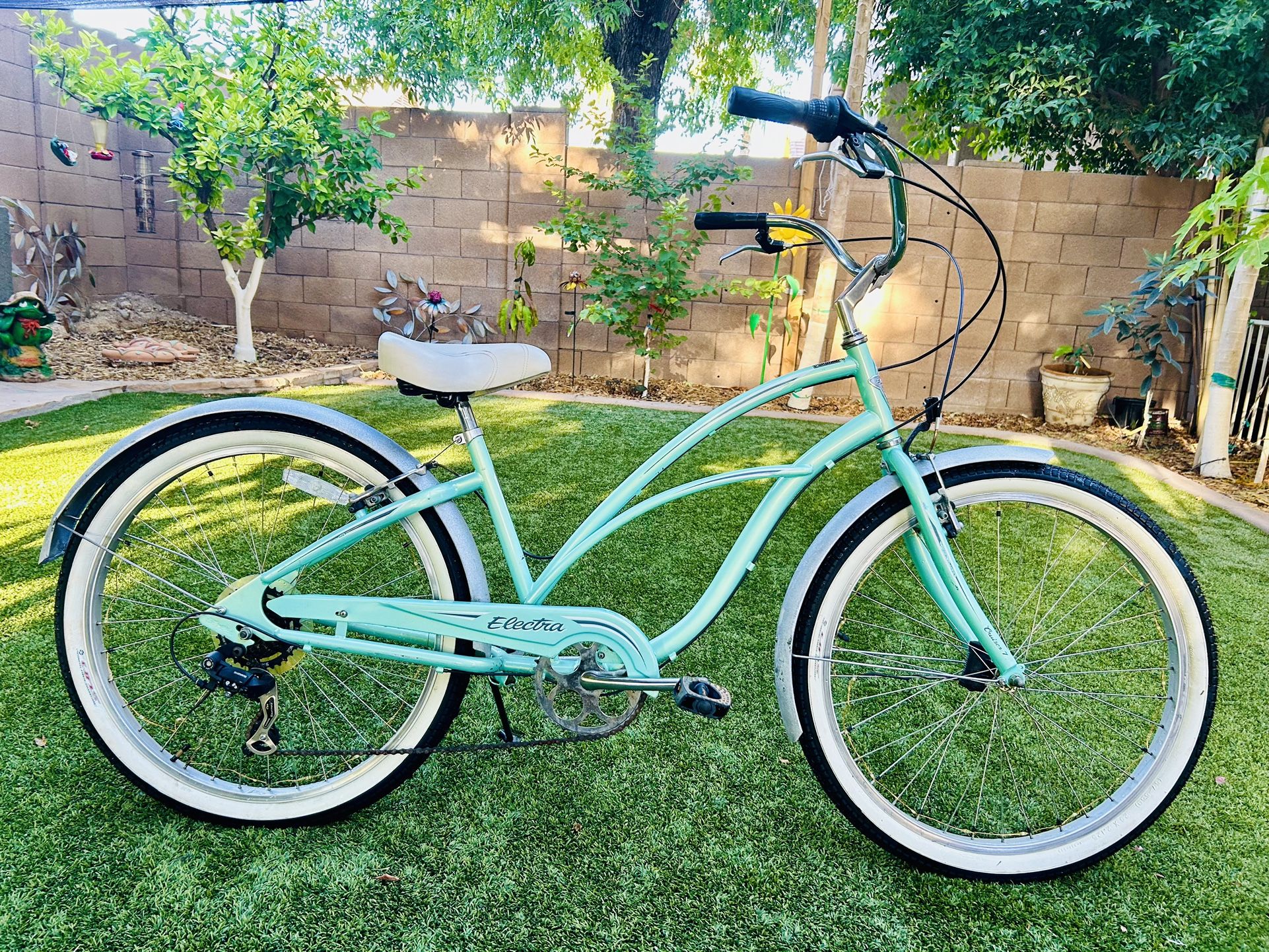 ELECTRA 7-speed Womens Beach Cruiser Bike 26”