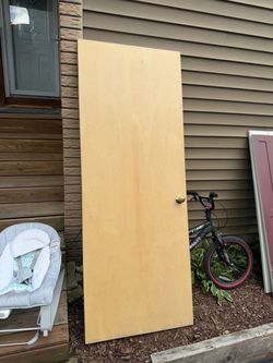 Vintage Wooden bInterior Door 30 w, 80 high, with door knob , hollow core, $15