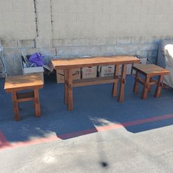 Accent Tables/Nightstands