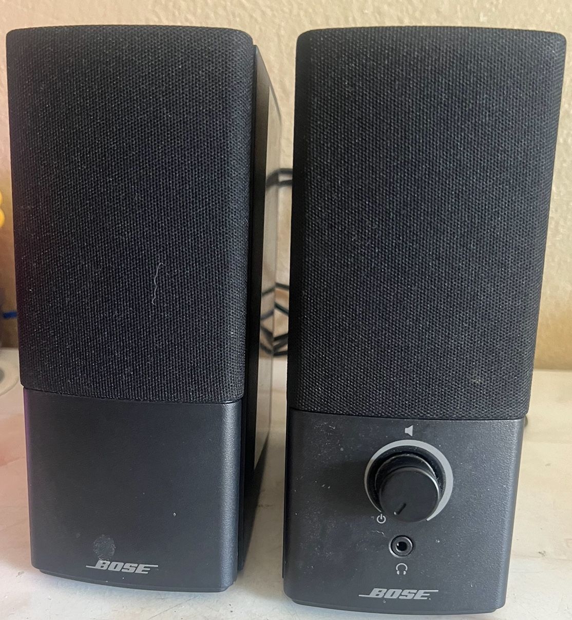 Bose Pair Of Speakers 