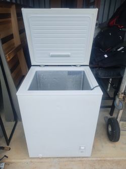 Insignia 3.5 Cubic Deep Freezer