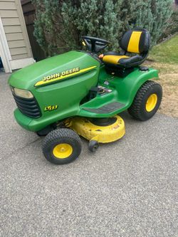 John Deer LT 133