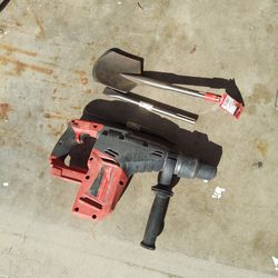 Millwaukee Roto Hammer 