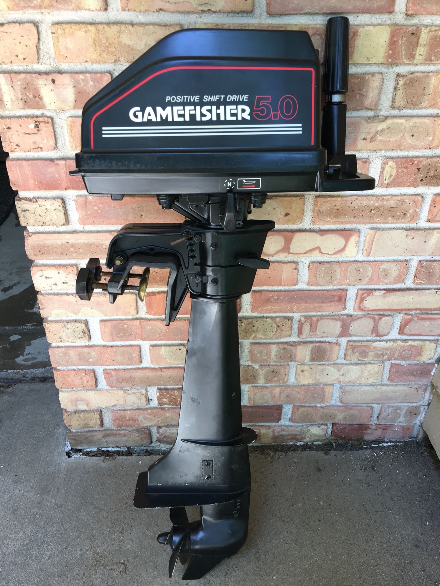 Gamefisher 5Hp Outboard motor