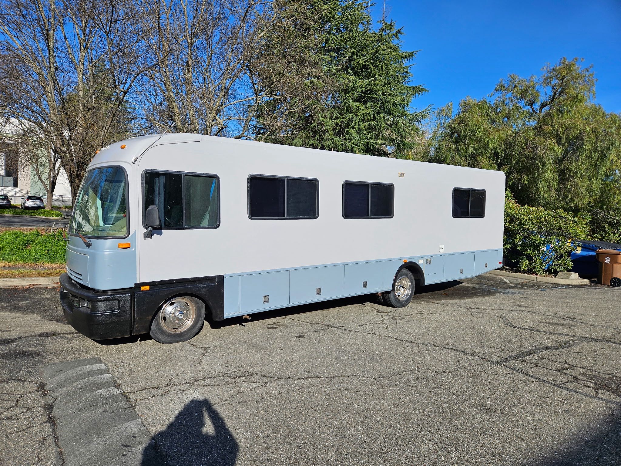 1995 Fleetwood Bounder 34J Chevy