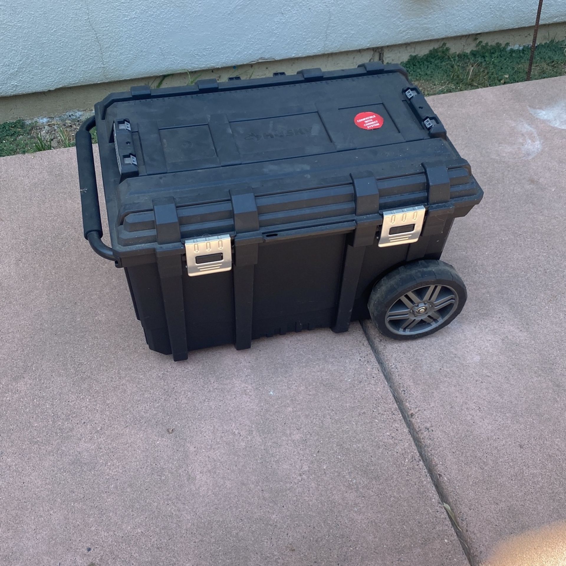 Husky Tool Cart