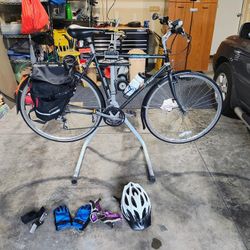 Bike: Fuji Saratoga 