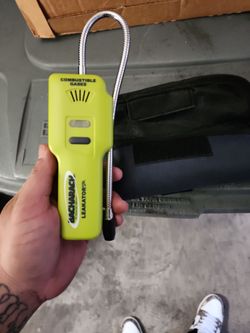 Bacharach Leakator Jr. Combustible Gas Detector