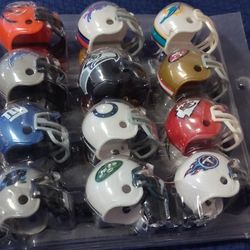 Previously Owned NFL Miniature Helmets 