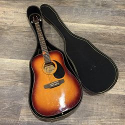 Used Dreadnought 1999 Acoustic Guitar + Case