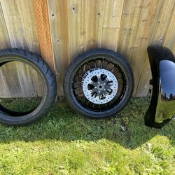HARLEY-DAVIDSON  OEM  Wheel And Tires $500 