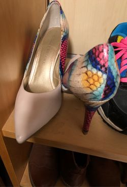 Women shoes snake print back