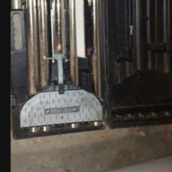 Crain Carpet Strecher Good Condicion 185.00