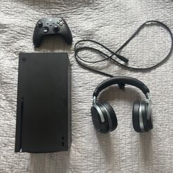 Xbox Series X, High end Turtle Beach Headset, Controller