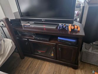 TV stand, very good condition