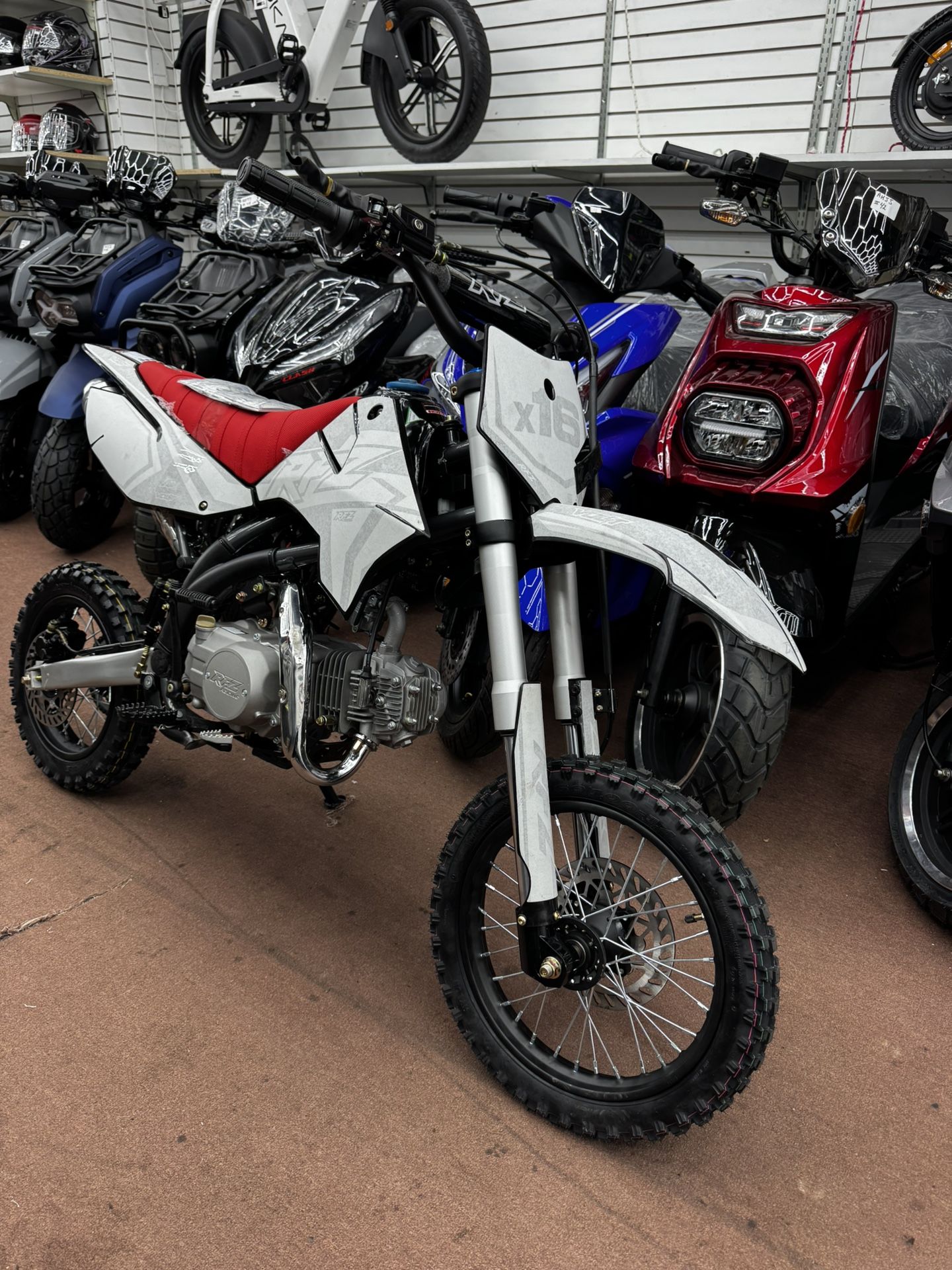 Brand New Rfz 125cc Atoumatic Dirt Bike