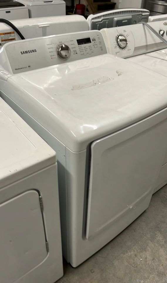 Samsung Dryer FrontLoad in White - QuickDry Feature