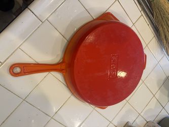 Enameled Round PreSeasoned Cast Iron Frying Pan in Orange