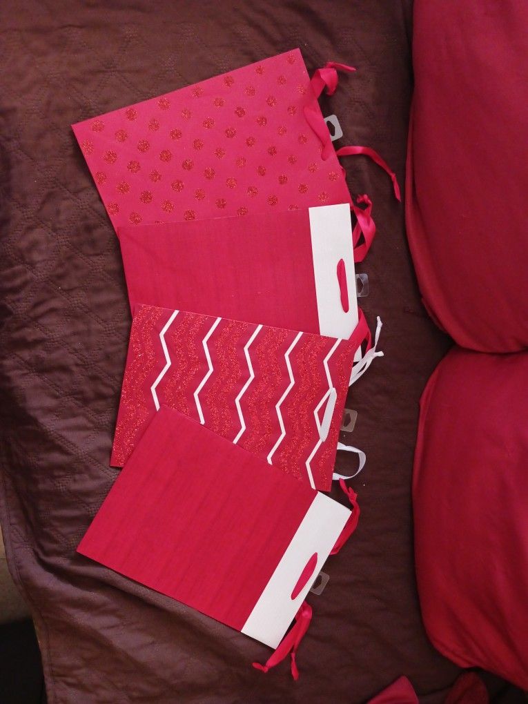 MED. Size Valentine GIFT Bags $2 Each