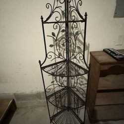 Corner Shelf/Plant Stand