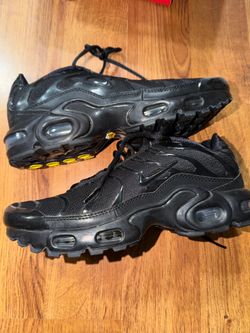 Nike Air Max Plus GS "Triple Black" sneakers, CD0609-001 shoes 6.5