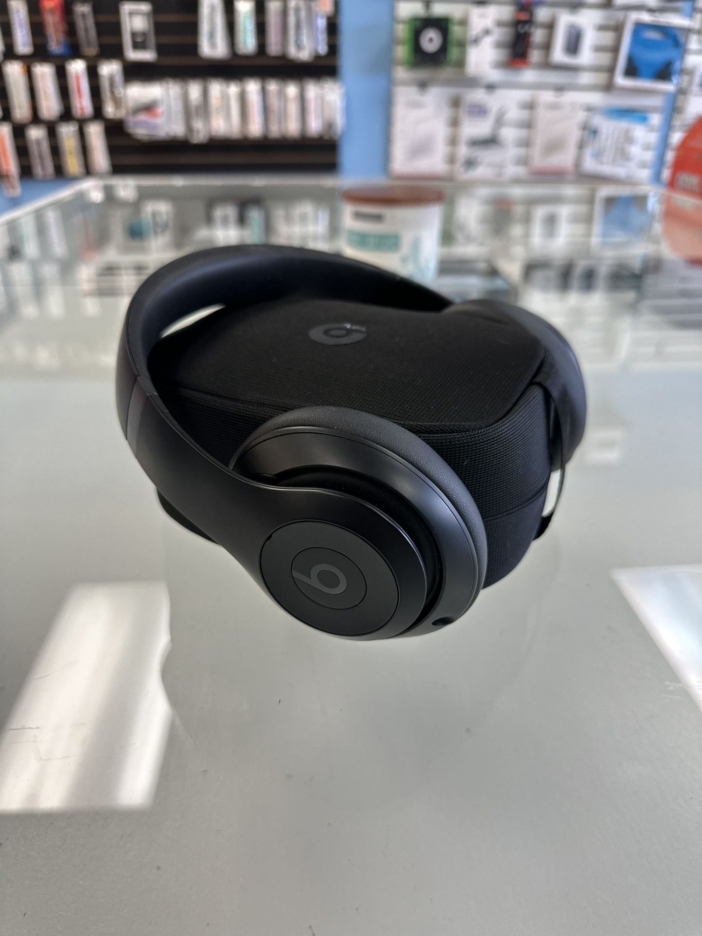 Beats Studio Pro with Apple care Plus Till 2026