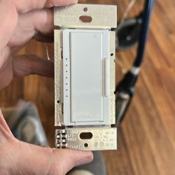 Lutron Maestro LED+ Multi-Location LED Touch Light dimmer switch White