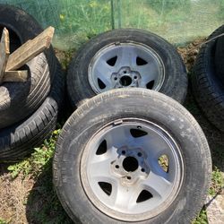 2 Rims Tires No Good