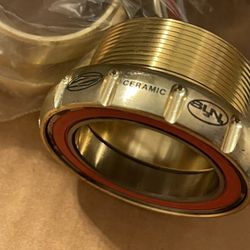 Zipp Speed Weaponry Vuma Bottom Brackets