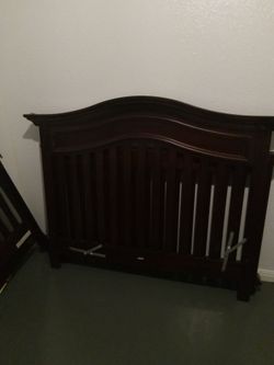 Baby crib