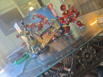 Legos iron man and hulk 30 obo