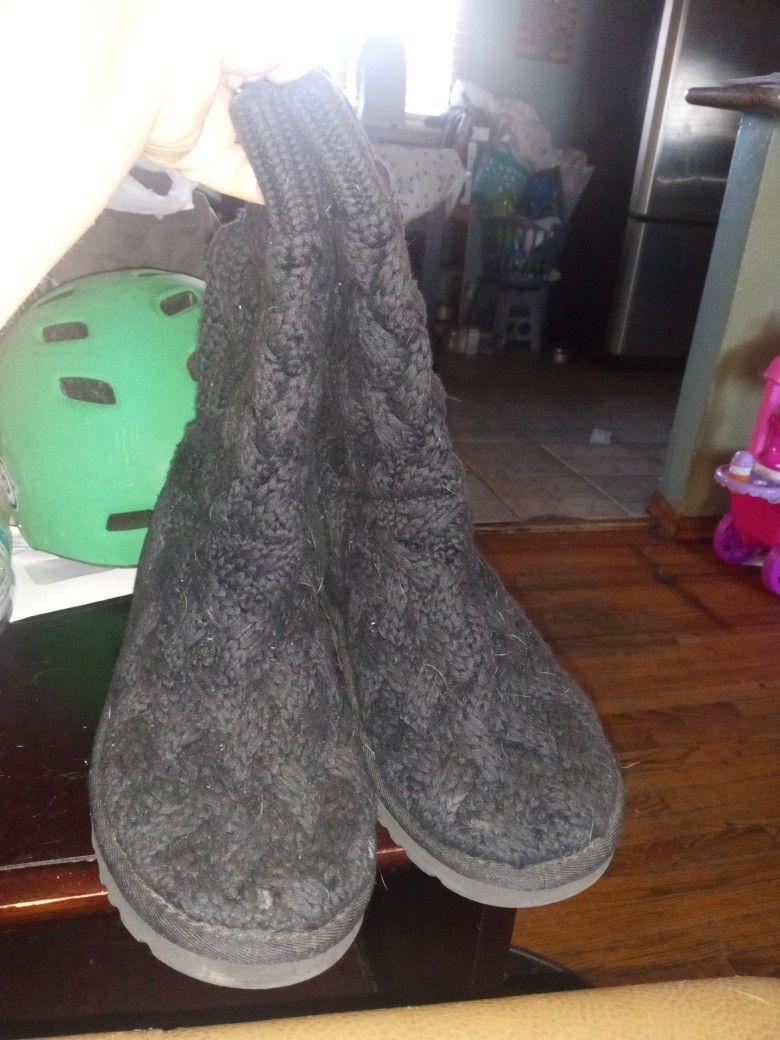 Uggs Isla Knit Boots Sz 8 Black