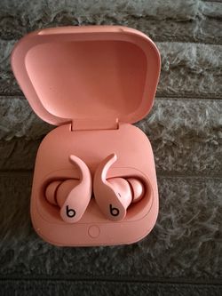 Beats Powerbeats Fit