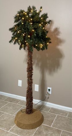 Pre-Lit Artificial Palm Tree