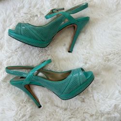 White House Black Market Mint Color Shoes