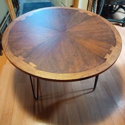 Mid Century Modern Lane Acclaim Round Coffee/Cocktail Table