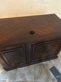 Executive Style Dark Cherry Wood Computer Desk with Keyboard Tray