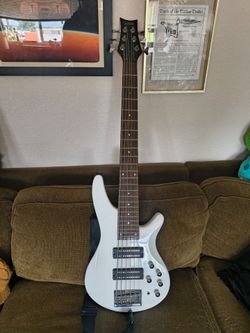 6 String Bass