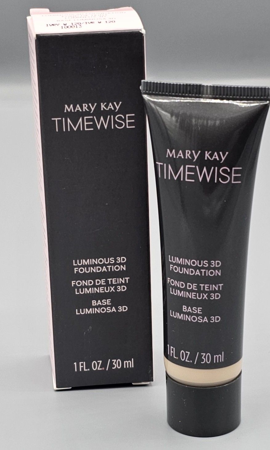 Mary Kay Timewise Luminous 3D Foundation. Ivory W 120